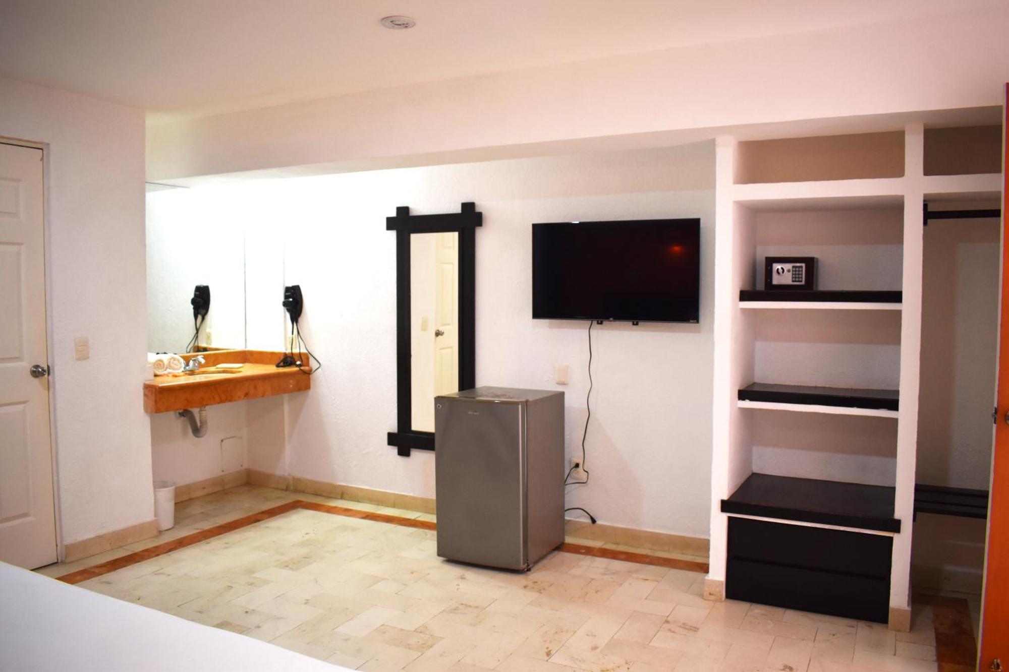 Illusion Boutique "Near Beach" (Adults Only) Плая дел Кармен Екстериор снимка