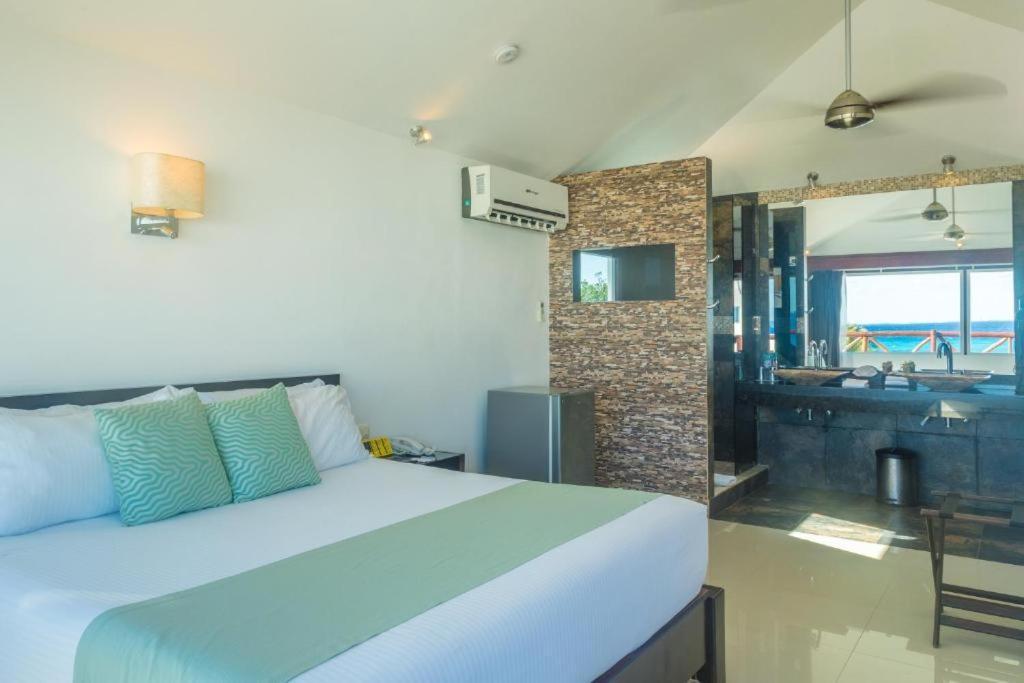 Illusion Boutique "Near Beach" (Adults Only) Плая дел Кармен Екстериор снимка